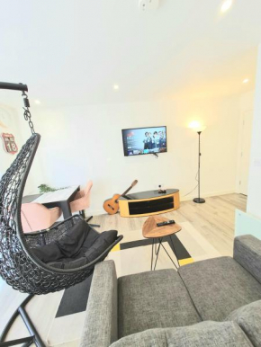 Lovely Studio Apartment Sheffield City Centre - Netflix, WiFi, Digital TV
